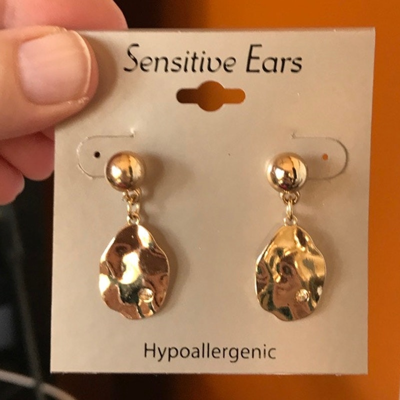 Nwt Sensitive Ears Hypoallergenic Textured Gold Tone Dangle / Drop Earrings